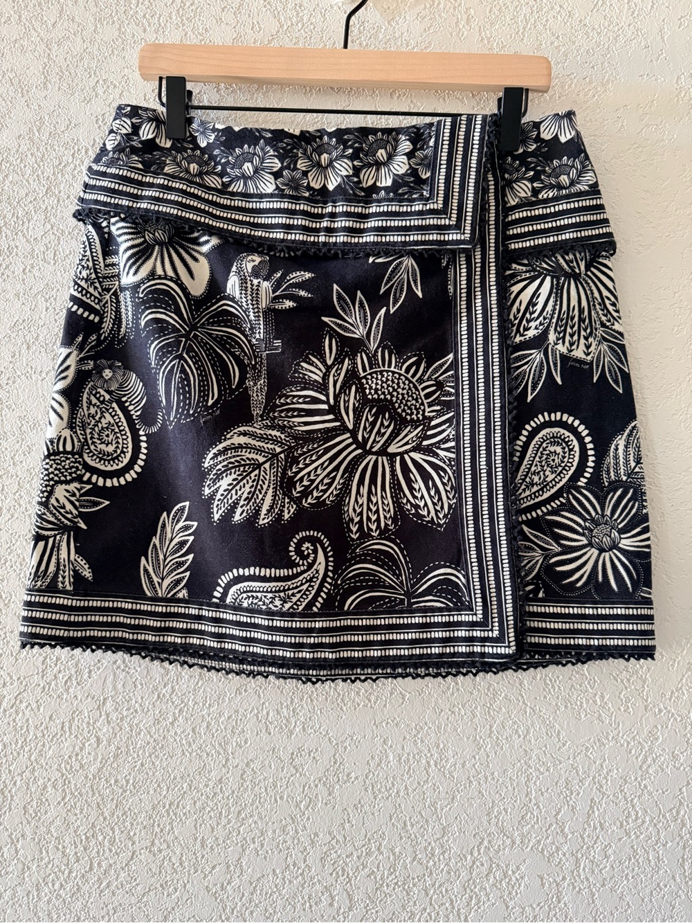 FARM RIO Black Paisley Floral Bloom Wrap Mini Cotton Boho Skirt Womens Sz 30